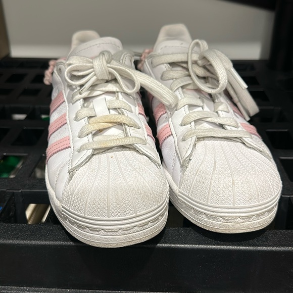 adidas superstar in light pink stripes - Picture 1 of 5